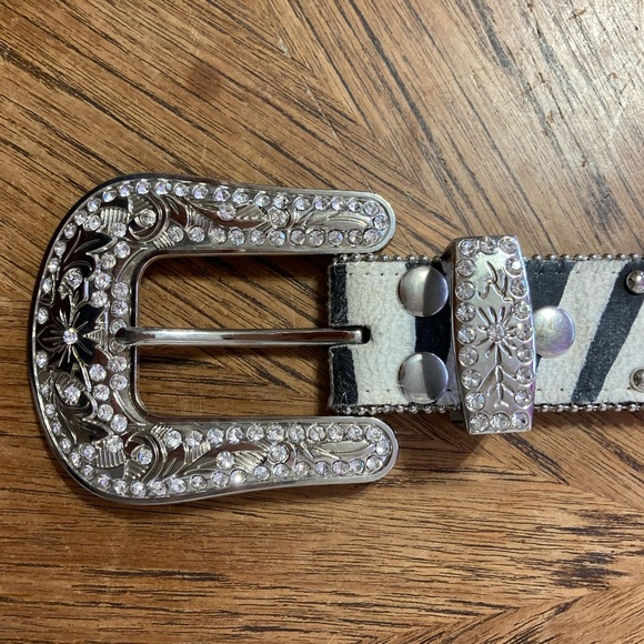 Western Zebra Print Leather Belt with Rhinestone & Studs - Size 28-34” - Picture 5 of 11